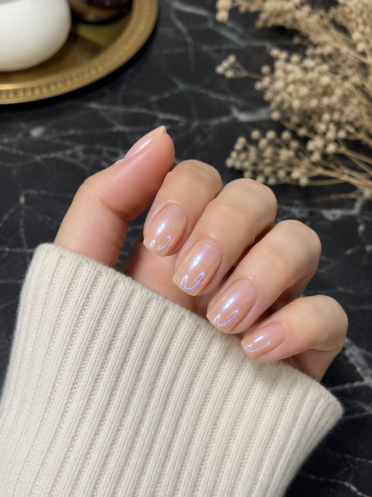 Nude Iridescent Pearl Round